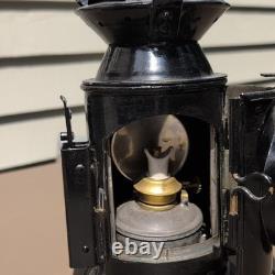 CE&S 1955 Railroad Lantern Black Metal Kerosene Lamp Glass Lens Carry Handle