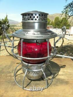 COLORADO & SOUTHERN RAILROAD LANTERN Signal Red CNX Lantern Globe