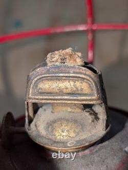 CT Ham No 39 Railroad Lantern Bell Bottom Clear Globe Red Twist Drop Fount