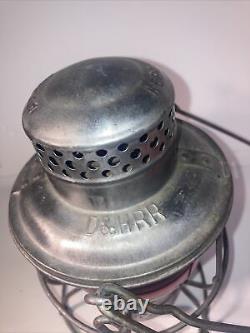 D&H Co. ADLAKE 1-62 KERO Delaware and Hudson Railroad Lantern withRed Globe