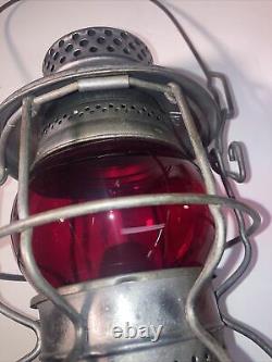 D&H Co. ADLAKE 1-62 KERO Delaware and Hudson Railroad Lantern withRed Globe