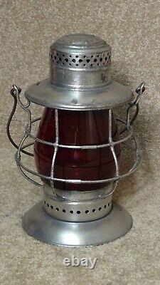 DIETZ No. 6 NEW YORK CENTRAL BELLBOTTOM RAILROAD LANTERN With RED GLOBE (9)