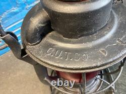 DIETZ VESTA (C. U. T. Co)CINCINNATI UNION TERMINAL RAILROAD LANTERN WithRED GLOBE