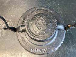 DIETZ VESTA (C. U. T. Co)CINCINNATI UNION TERMINAL RAILROAD LANTERN WithRED GLOBE