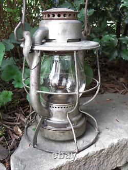 DIETZ VESTA NEW YORK CENTRAL RAILROAD LANTERN 1929 Very Good Condition