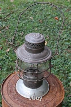 Delaware & Hudson Railroad Company Bell Bottom Lantern Embossed Globe D&h Rr