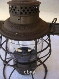 Delaware & Hudson Railway Adlake Railroad lantern Embossed with Tall D&H RR Globe