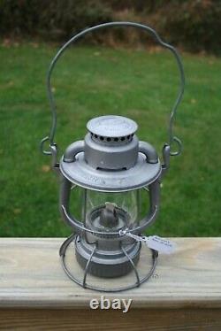 Delaware, Lackawanna & Western Railroad Dietz Vesta Lantern W Clear Unmk. Globe