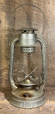 Dietz Blizzard No. 2 Railroad Lantern Complete Glass/Metal Made in NY USA 1945