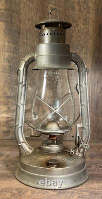 Dietz Blizzard No. 2 Railroad Lantern Complete Glass/Metal Made in NY USA 1945