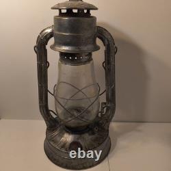 Dietz No. 2 Blizzard Vintage Lantern Railroad Hurricane Tubular Glass Made in USA