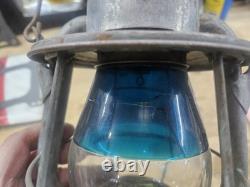 Dietz Railroad Lantern Split Color Globe New York R. R. No Wick Cracked Globe