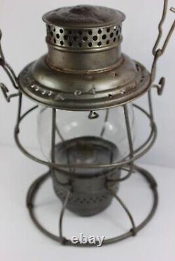 Early 1900's HOCKING VALLEY Railroad Lantern Adlake Burner Pat. Apr. 12, 1909