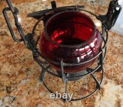 GN Great Northern Railway Lantern Cnx red Globe