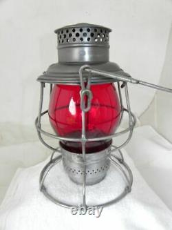 GREAT NORTHERN RAILROAD LANTERN Signal Red Lantern Globe