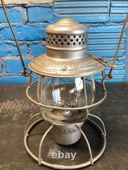 HANDLAN OREGON WASHINGTON RAILROAD & NAVIGATION CO LANTERN WithEMB. OWRR&NCO GLOBE
