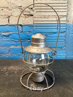 HANDLAN OREGON WASHINGTON RAILROAD & NAVIGATION CO LANTERN WithEMB. OWRR&NCO GLOBE