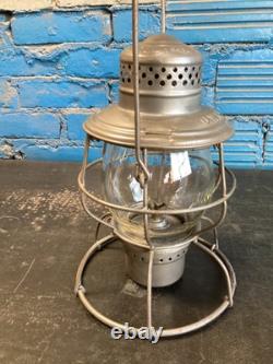 HANDLAN OREGON WASHINGTON RAILROAD & NAVIGATION CO LANTERN WithEMB. OWRR&NCO GLOBE