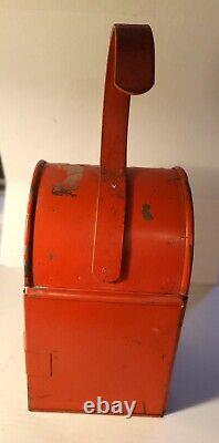 LONDON BAT Vintage Railroad Kerosene Hook Hanger Lamp Lantern Red