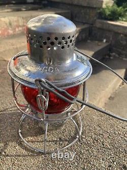 Lionel LCCA 25th Anniversary Railroad Lantern WithRed Cast Globe