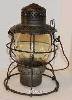 Milwaukee Road (CM&StP) Railway Handlan hand lantern with matched tall globe