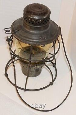 Milwaukee Road (CM&StP) Railway Handlan hand lantern with matched tall globe