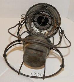 Milwaukee Road (CM&StP) Railway Handlan hand lantern with matched tall globe