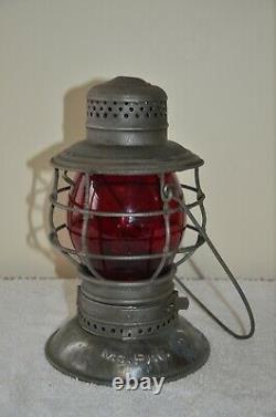 Missouri Pacific Railroad Handlan/Buck The Handlan lantern withred cast globe