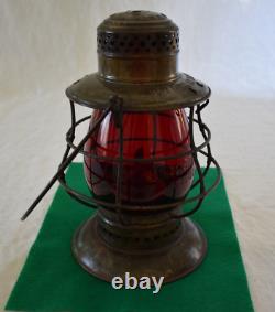 NEW YORK CENTRAL (NYC) RAILROAD DIETZ No. 6 B-B LANTERN with RED EMBOSSED GLOBE