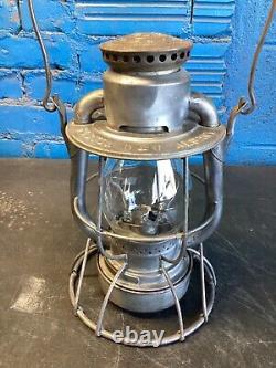 NICE 1910 DIETZ VESTA BOSTON & ALBANY RAILROAD LANTERN WithEMBOSSED B. &A. GLOBE