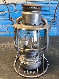 NICE 1910 DIETZ VESTA BOSTON & ALBANY RAILROAD LANTERN WithEMBOSSED B. &A. GLOBE