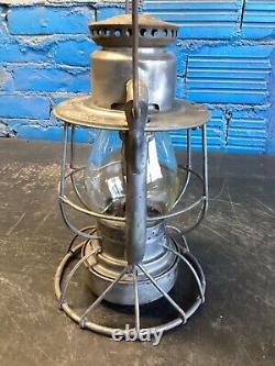 NICE 1910 DIETZ VESTA BOSTON & ALBANY RAILROAD LANTERN WithEMBOSSED B. &A. GLOBE