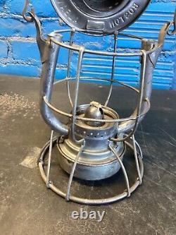 NICE 1910 DIETZ VESTA BOSTON & ALBANY RAILROAD LANTERN WithEMBOSSED B. &A. GLOBE