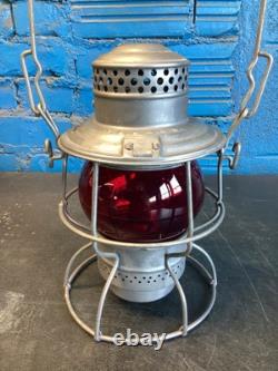 NICE ADLAKE KERO(CB&QRR)CHICAGO BURLINGTON & QUINCY RAILROAD LANTERN WithRED GLOBE