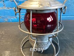 NICE ADLAKE KERO(CB&QRR)CHICAGO BURLINGTON & QUINCY RAILROAD LANTERN WithRED GLOBE