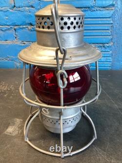NICE ADLAKE KERO(CB&QRR)CHICAGO BURLINGTON & QUINCY RAILROAD LANTERN WithRED GLOBE