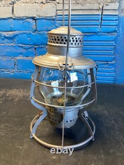 NICE E. T. WRIGHT (G. T. R.)GRAND TRUNK RAILWAY PAT'D 1908 RAILROAD LANTERN WithGLOBE
