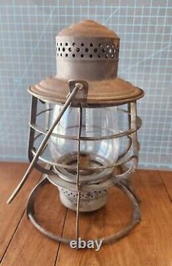 NORTHERN PACIFIC RAILWAY LANTERN ARMSPEAR MANF'G CO. NEW YORK N. P. RY. Gw