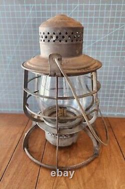 NORTHERN PACIFIC RAILWAY LANTERN ARMSPEAR MANF'G CO. NEW YORK N. P. RY. Gw