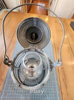 NORTHERN PACIFIC RAILWAY LANTERN ARMSPEAR MANF'G CO. NEW YORK N. P. RY. Gw