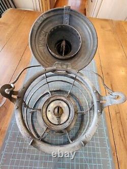 NORTHERN PACIFIC RAILWAY LANTERN ARMSPEAR MANF'G CO. NEW YORK N. P. RY. Gw