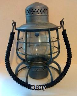 NORTHERN PACIFIC RAILWAY RAILROAD LANTERN withTall Clear Embossed N. P. R. R. Globe
