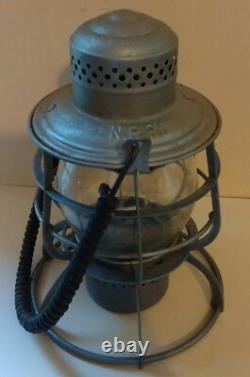 NORTHERN PACIFIC RAILWAY RAILROAD LANTERN withTall Clear Embossed N. P. R. R. Globe