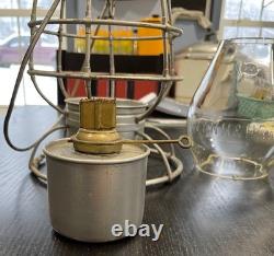 New York New Haven Hartford Railroad Dietz 39 Vulcan Lantern w Clear Cast Globe