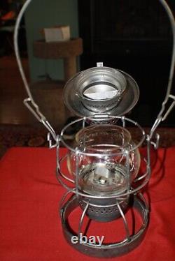 Nice Weighted Grand Trunk Western Railroad Lantern With Clear Etched Gtw Globe