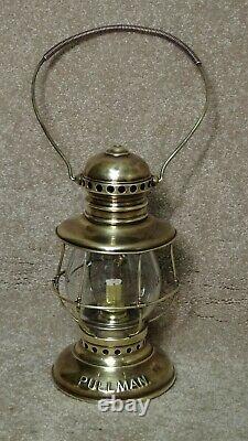 PULLMAN CONDUCTOR RAILROAD LANTERN WithP. Co. SIGNAL CLEAR GLOBE (3)