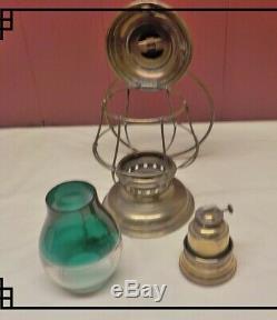 Presentation Bell Bottom Railroad Lantern Green Over Clear Globe Ct Ham 39