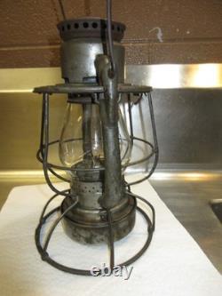RAILROAD LANTERN DIETZ VESTA BOSTON & MAINE Nice Antique Lantern