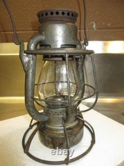 RAILROAD LANTERN DIETZ VESTA BOSTON & MAINE Nice Antique Lantern