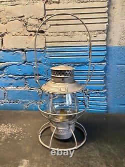 RARE ADLAKE (D. T. I. R. R.)DETROIT TOLEDO & IRONTON RAILROAD LANTERN WithCLEAR GLOBE